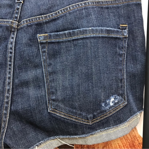 MARC BY MARC JACOBS Denim slouchy distressed shorts! - Picture 8 of 14